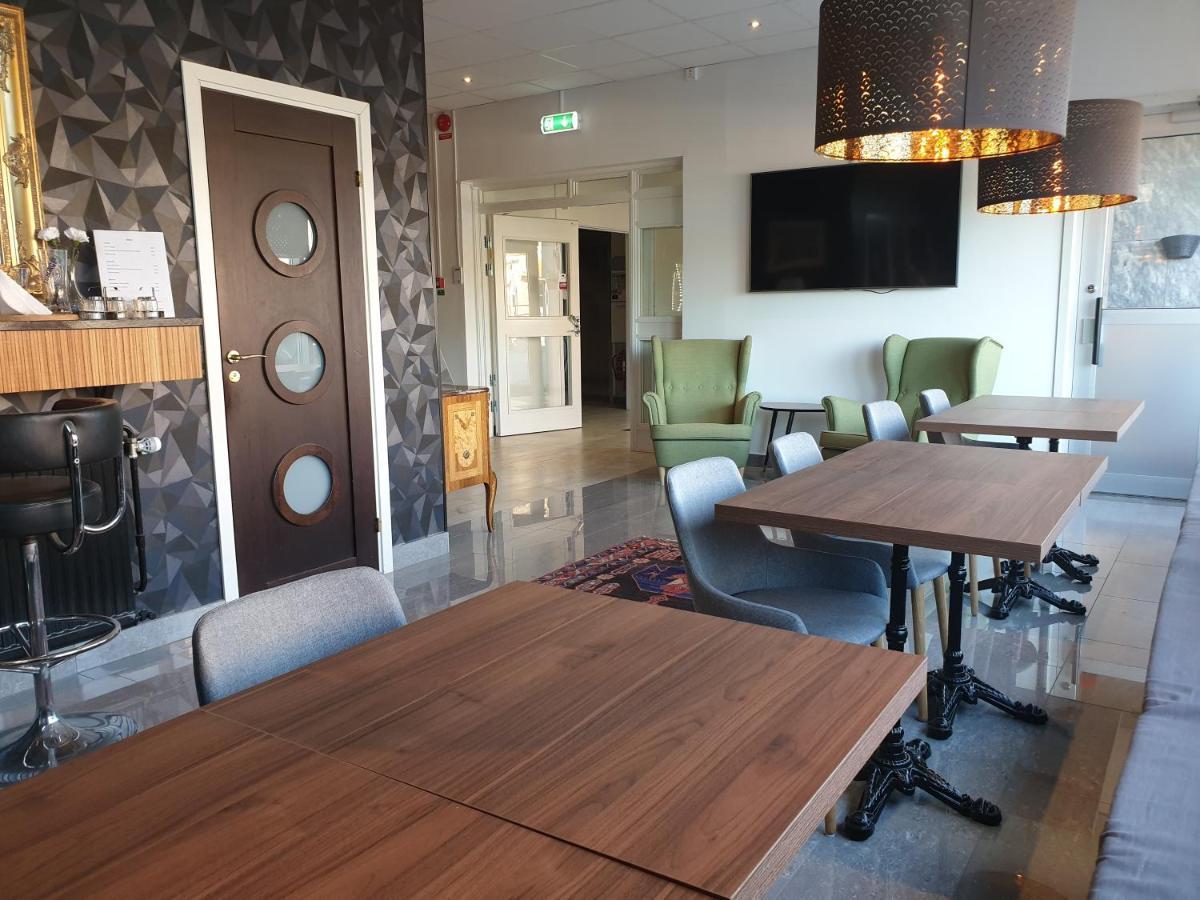Ronneby Cityhotell Екстериор снимка