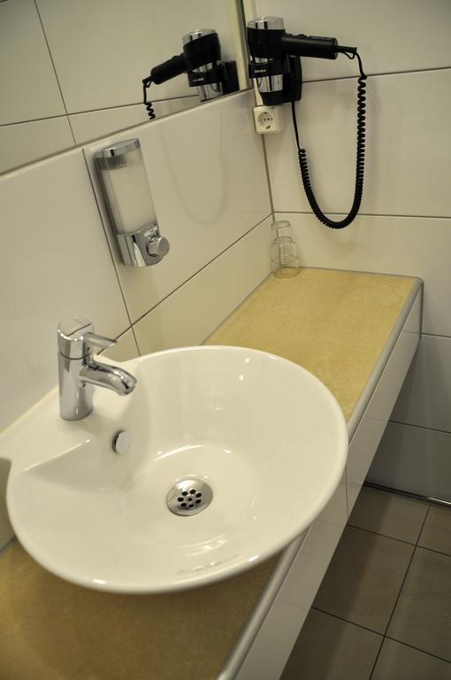 Ronneby Cityhotell Екстериор снимка