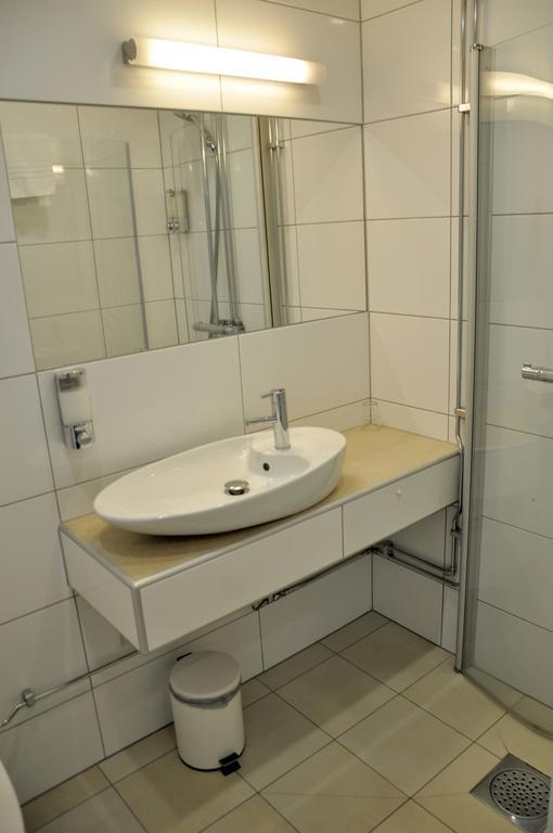 Ronneby Cityhotell Екстериор снимка
